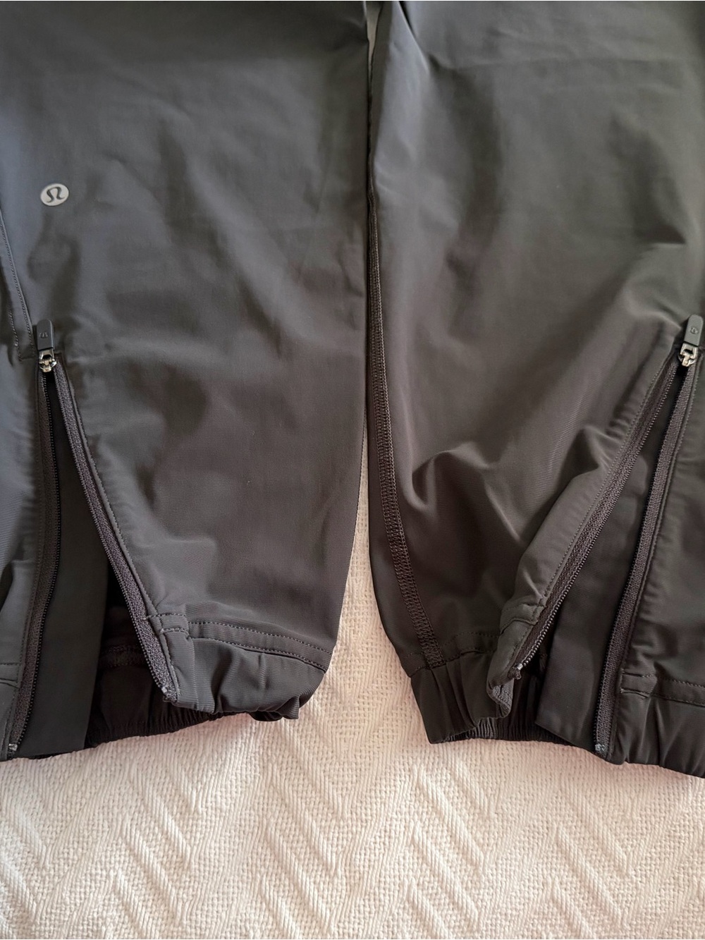 Lululemon Adapted State Jogger
Graphite Grey - Picture 4 of 8